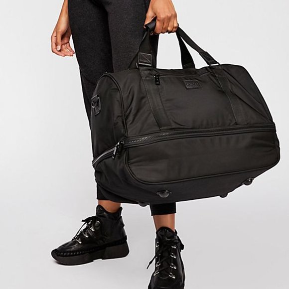 calpak stevyn duffel review